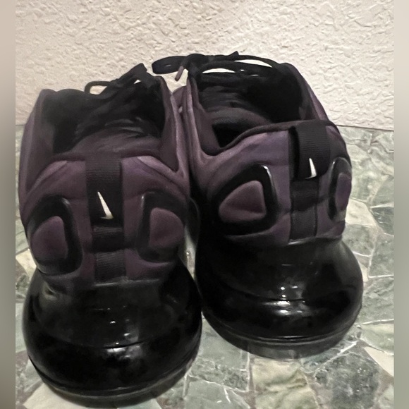 🔥NIKE AIR MAX 720 'TOTAL ECLIPSE' RARE - Picture 4 of 10